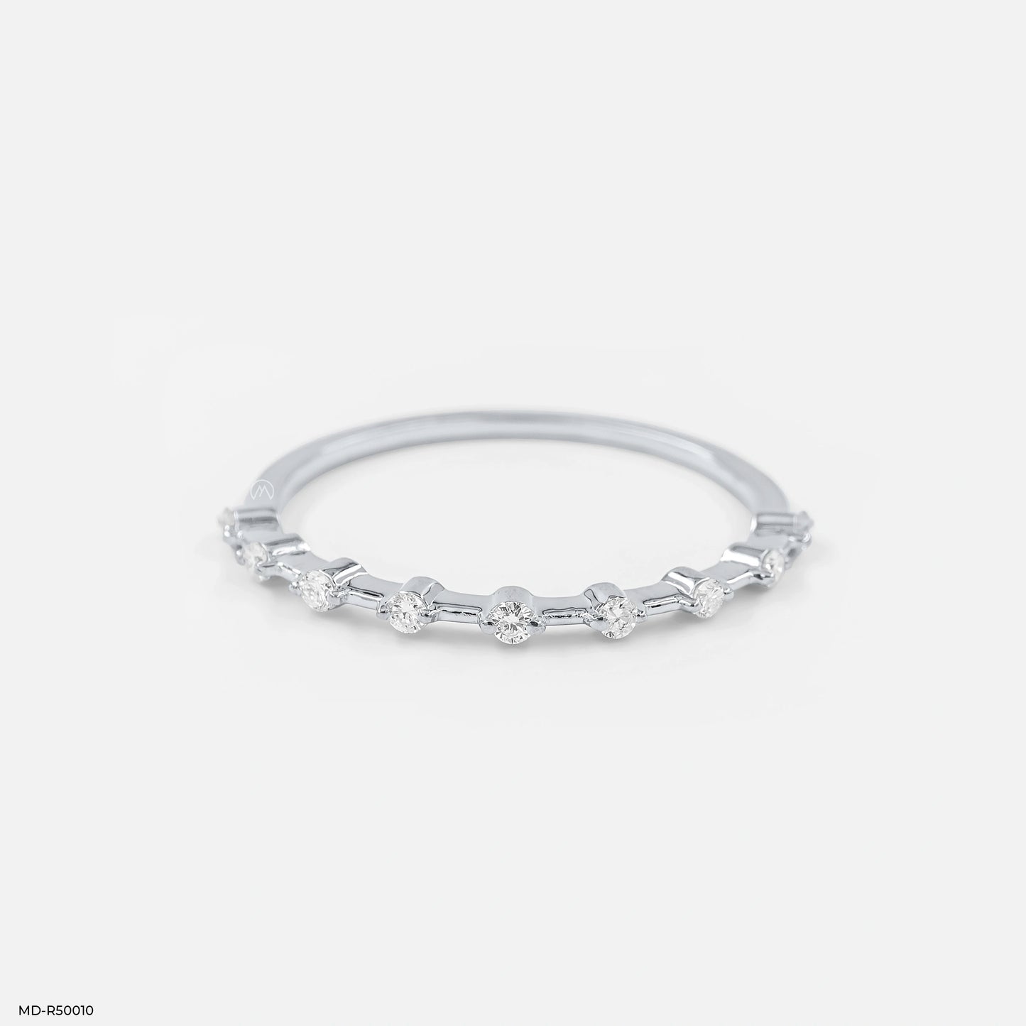 Minimal Lab Diamond Ring