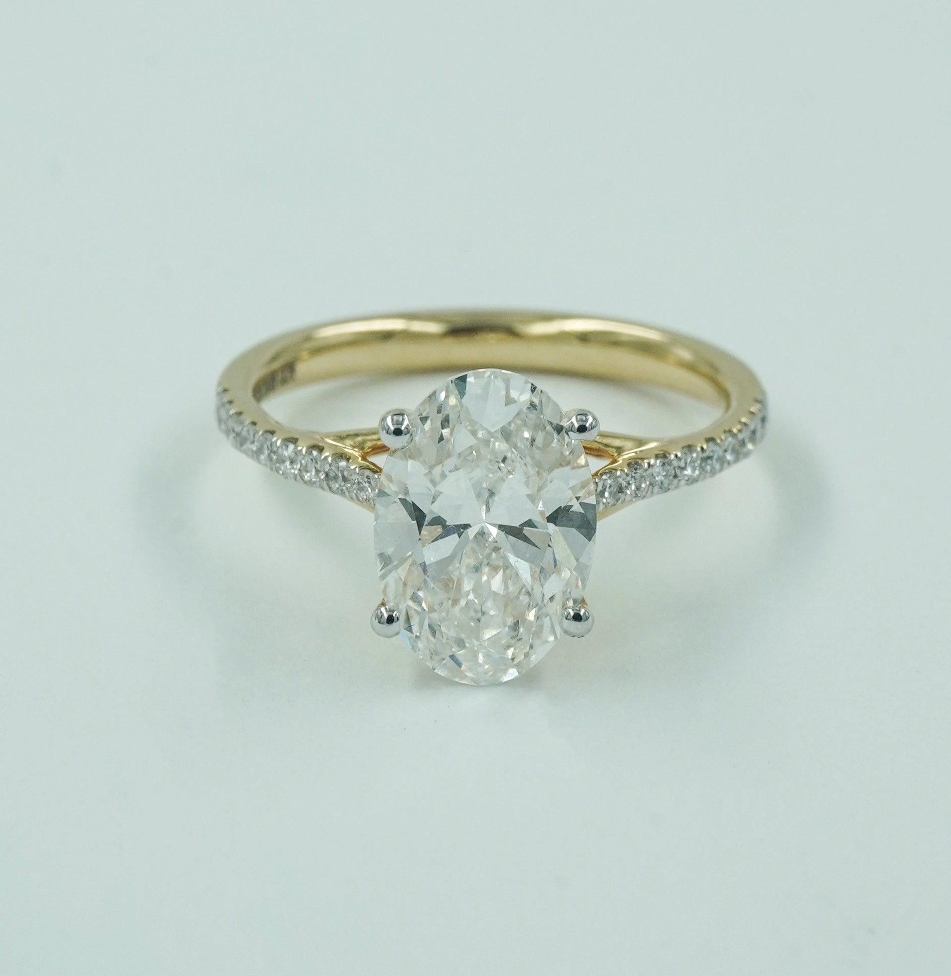 Luminous Oval Path Ring