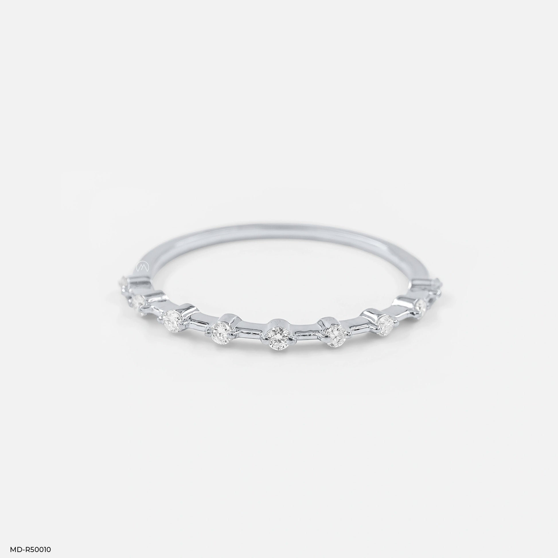 Minimal Lab Diamond Ring